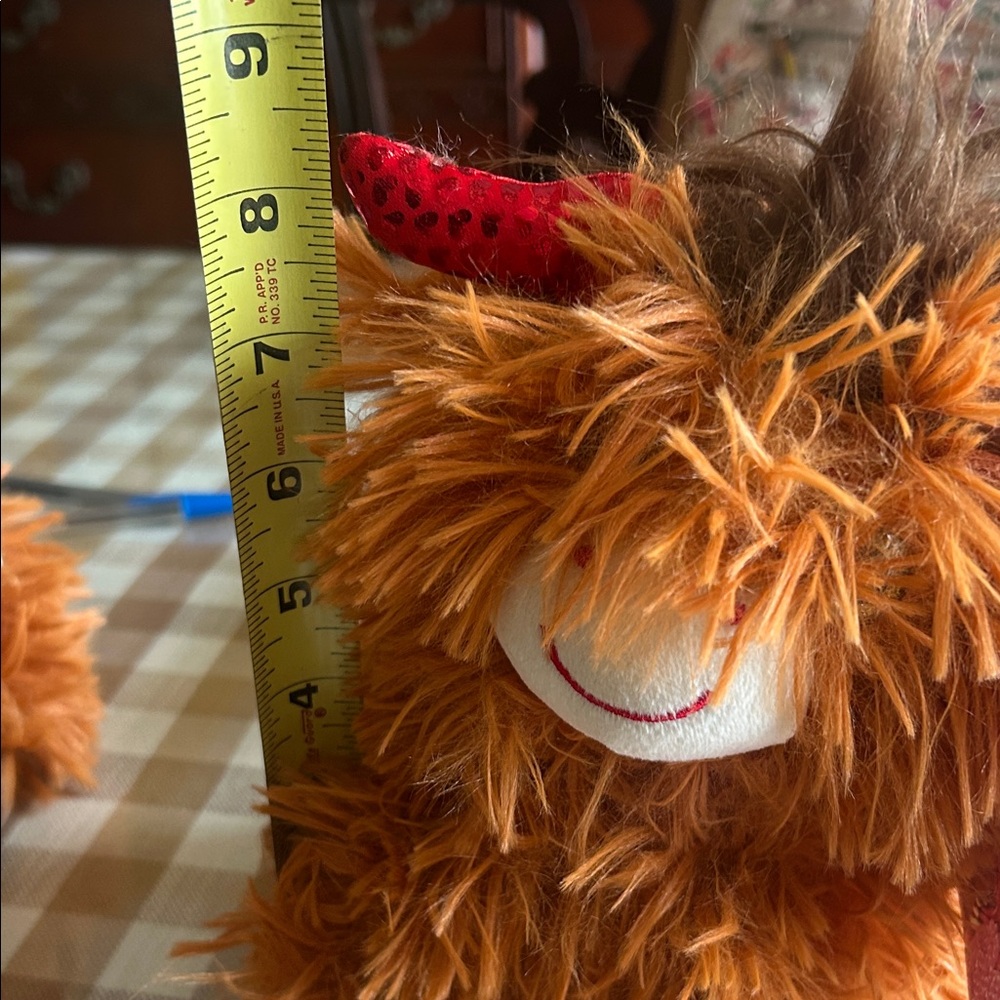 NWT Adorable Singing & Shaking Plush Highland Cow Toy - Picture 8 of 8